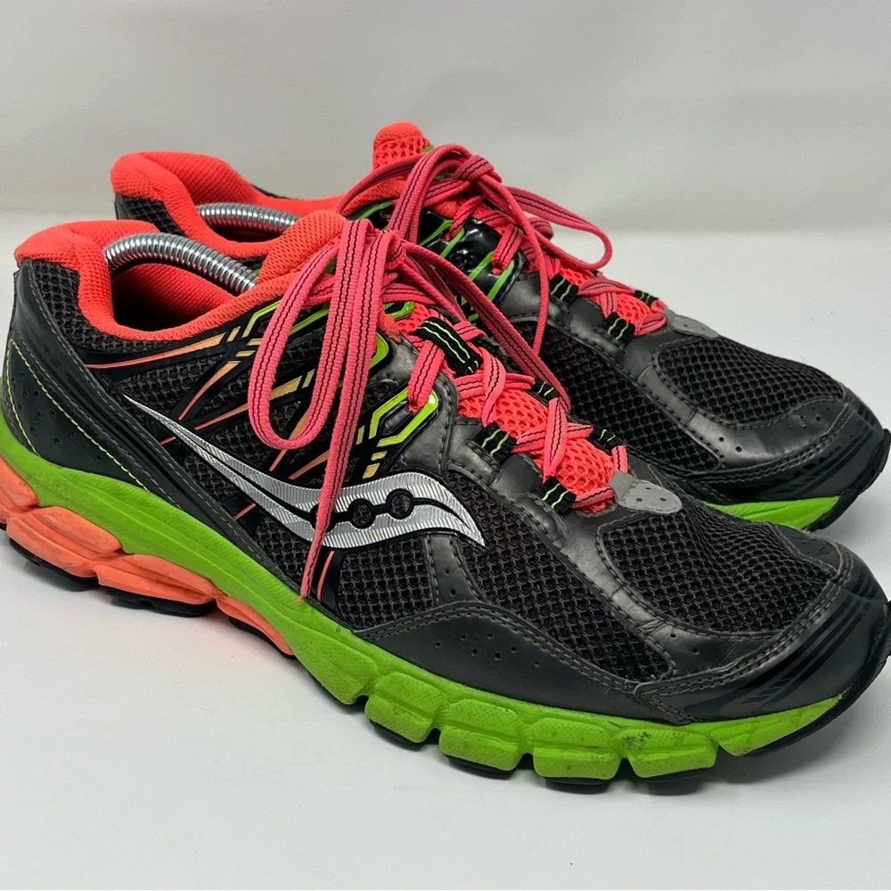 Woman’s Saucony Lancer 2 Neon Green and Pink Running Shoes Sz‎ 10